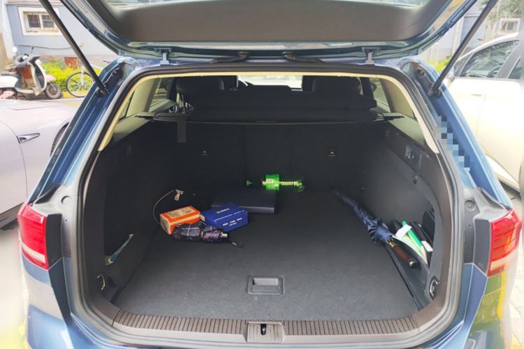 Used Volkswagen Variant 2016 380TSI Two-Wheel-Drive Style Edition
