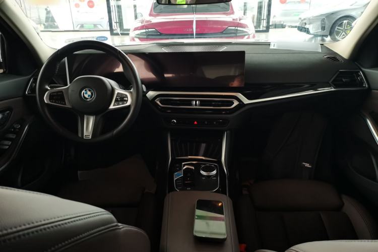 Used BMW i3 2024 eDrive 35 L

