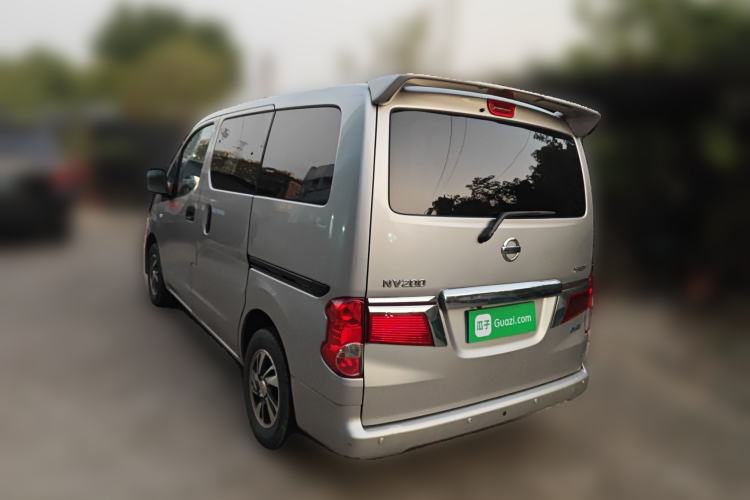 Used Nissan NV200 2016 Revised Version 1.6L CVT Luxury Edition
