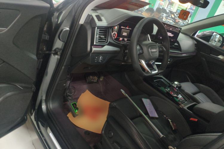 Used Audi Q5L 2022 40T Luxury Dynamic Model
