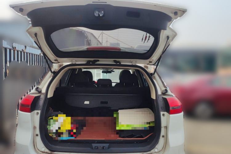 Used Geely Auto Emgrand X7 Sport 2016 1.8TD Automatic ZhiShang Model Trunk