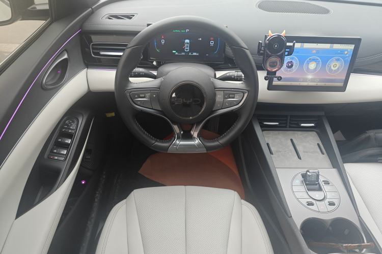 Used BYD Seal 06 New Energy 2024 DM-i 80KM Luxury Model Steering Wheel