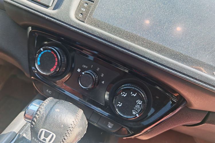 Used Honda Vezel 2020 1.5L CVT Pioneer Edition
