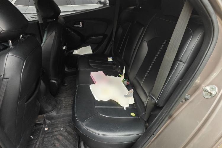 Used Hyundai ix35 2013 2.0L Automatic Two-Wheel Drive Smart GLS China IV Standard
