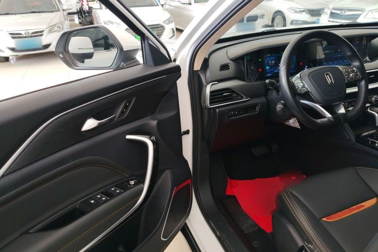 Used Bestune T77 2019 Facelift 230 TID Automatic Luxury Version China V Emission Standard
