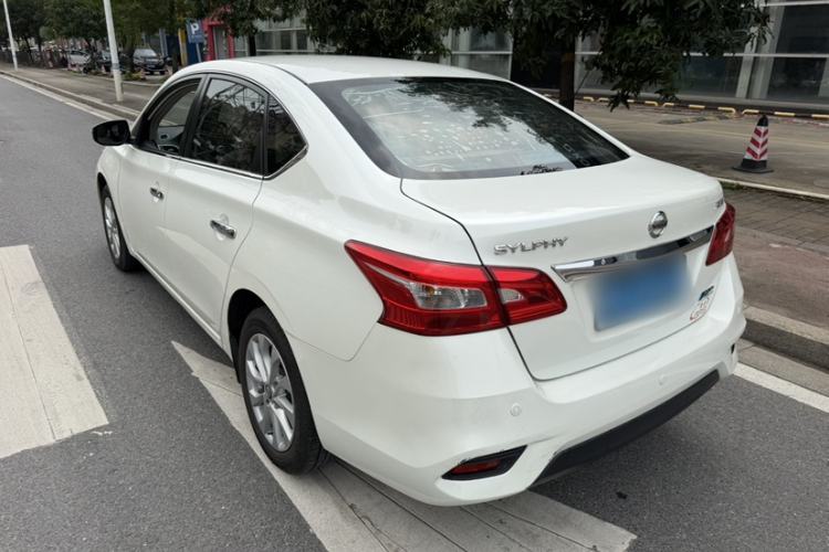 Used Nissan Sylphy 2016 1.6 XL CVT Luxury Edition Exterior 6
