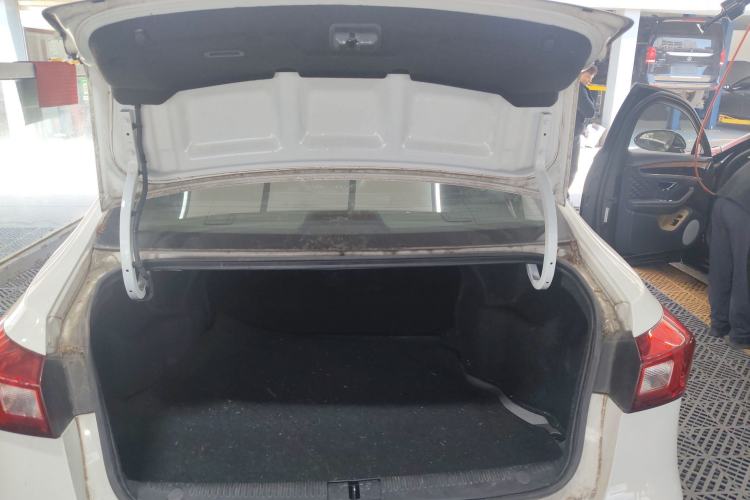 Used Roewe 360 2017 1.5L Automatic Luxury Edition