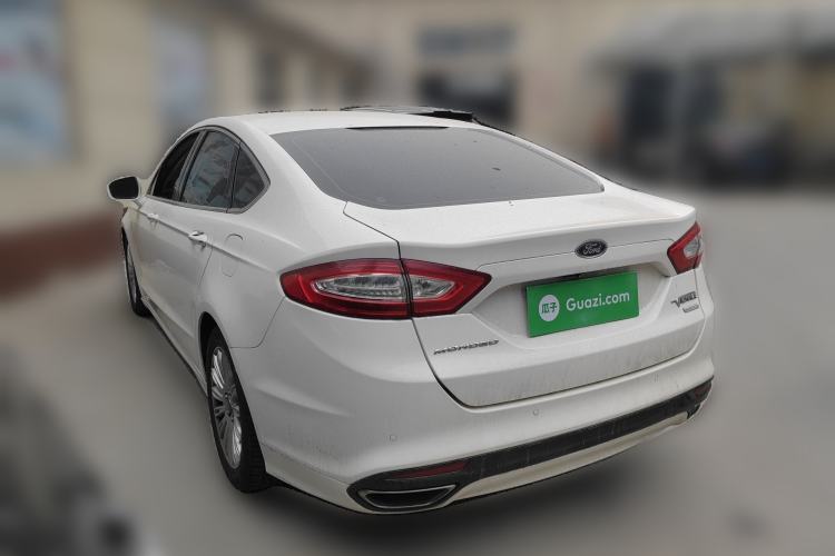 Used Ford Mondeo 2013 2.0L GTDi 200 Luxury Model Rear Left 45 Deg