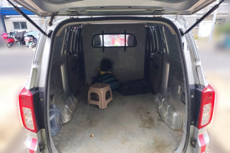 Used Wuling Hongguang 2019 1.5L S Basic Window-Sealed Vehicle China VI LAR Trunk