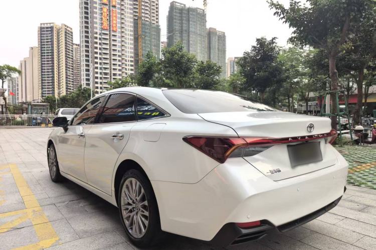 Used Toyota Avalon 2024 2.0L Luxury Edition Exterior 3