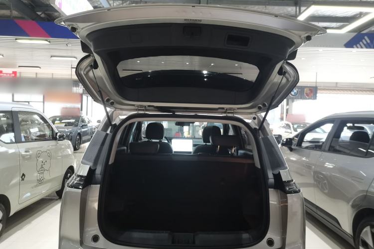 Used AION Y 2023 Younger Star Edition