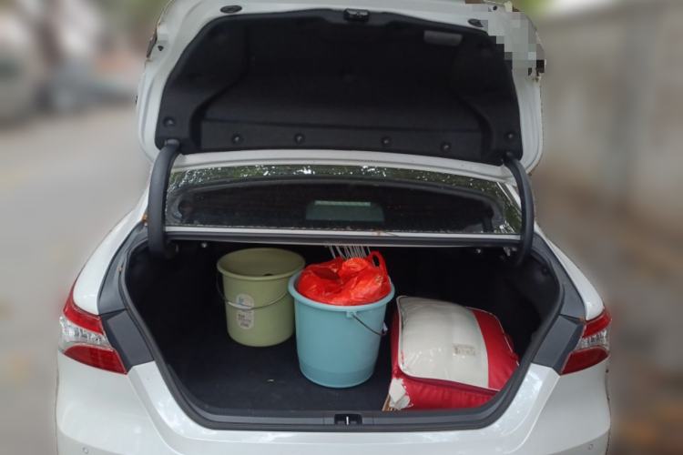 Used Toyota Camry 2021 2.0G Luxury Edition Trunk