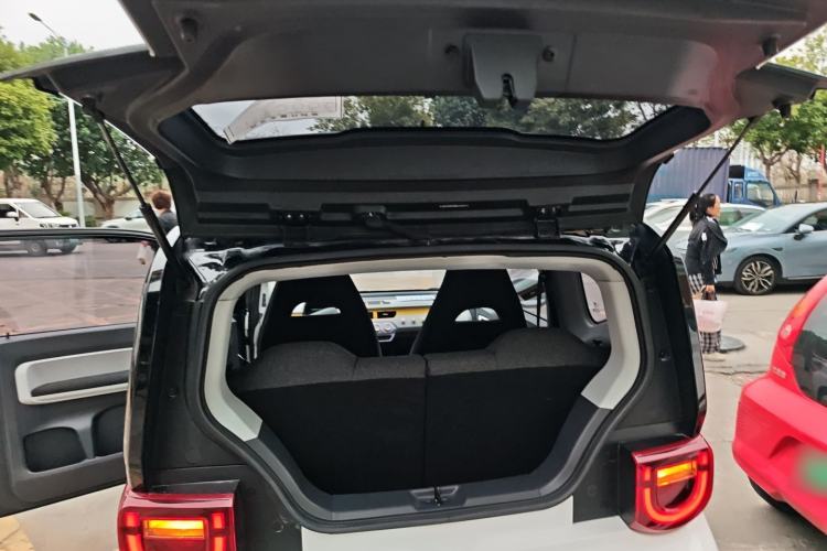 Used Chery QQ Ice Cream 2022 170km Sundae Phosphate Lithium-Ion
