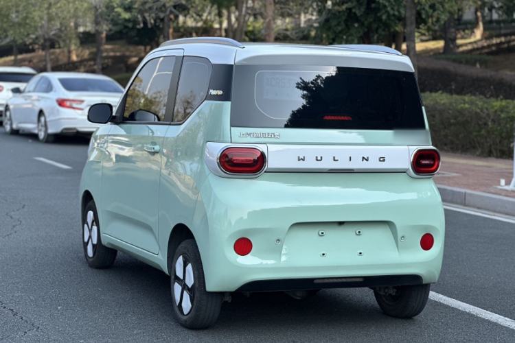 Used Wuling Hongguang MINIEV 2024 3rd Generation 215km Advanced Version
