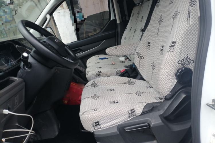 Used Ford Transit 2023 2.0T Diesel Manual Multifunction Commercial Vehicle Mid-axle Mid-roof 5/6 Seats
