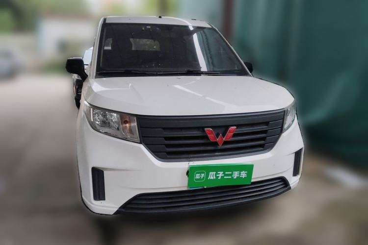 Used Wuling Hongguang PLUS 2019 1.5T Manual Standard Version 7 Seats Front