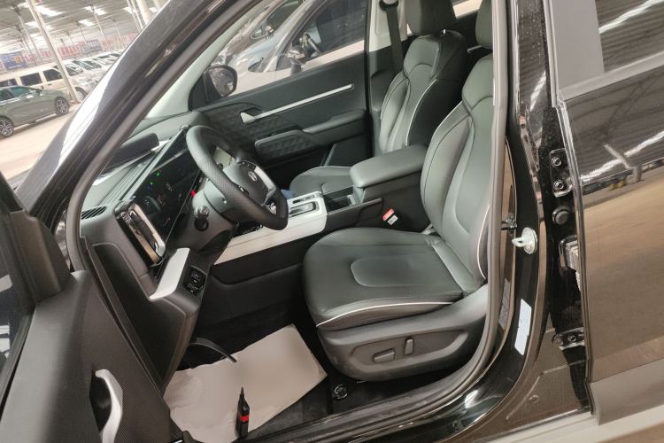 Used Hyundai ix35 2023 Musso 2.0L Deluxe Edition DLX
