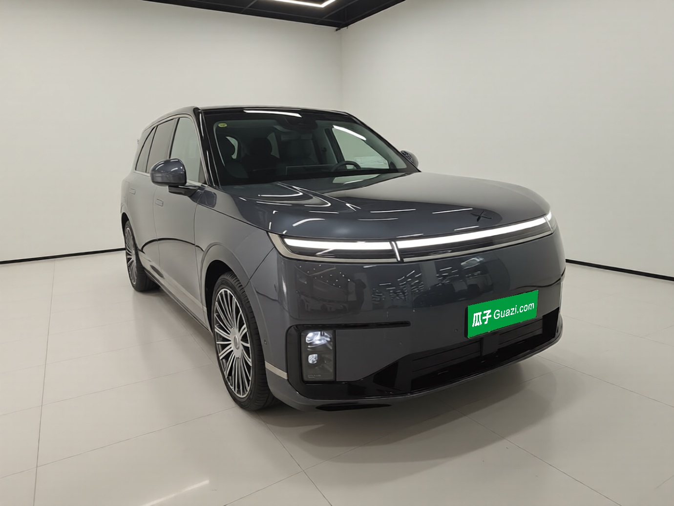 XPeng GX 2026 Model, Range-Extended 1585 Four-Wheel-Drive Flagship Edition — снимка 3