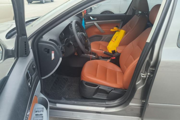 Used Skoda Octavia 2013 1.6L Automatic Yijie Edition Driver Seat