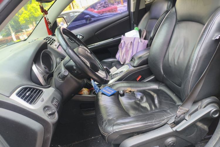 Used Dodge Journey 2013 2.4L Two-Wheel Drive Luxury Version