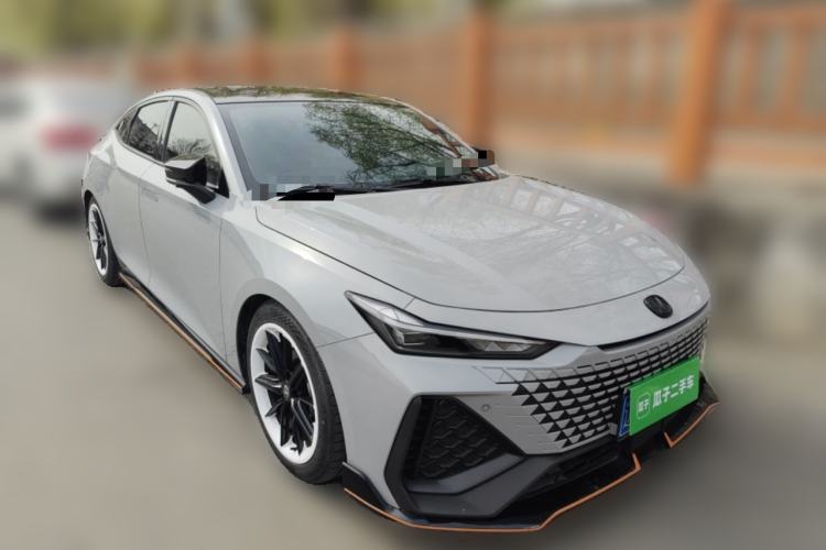 Used CHANGAN UNI-V 2022 2.0T Sporty Version Front Right 45 Deg