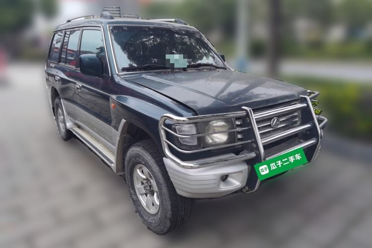 Used Leopaard Heijingang 2009 2.4L Manual Transmission 4x4 China Stage III