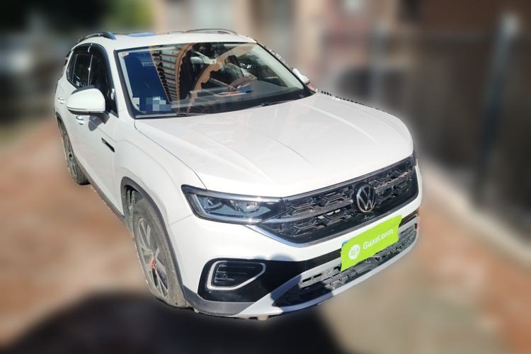 Used Volkswagen Tayron 2023 300TSI Two-Wheel-Drive Luxury Plus Advanced Edition Front Right 45 Deg