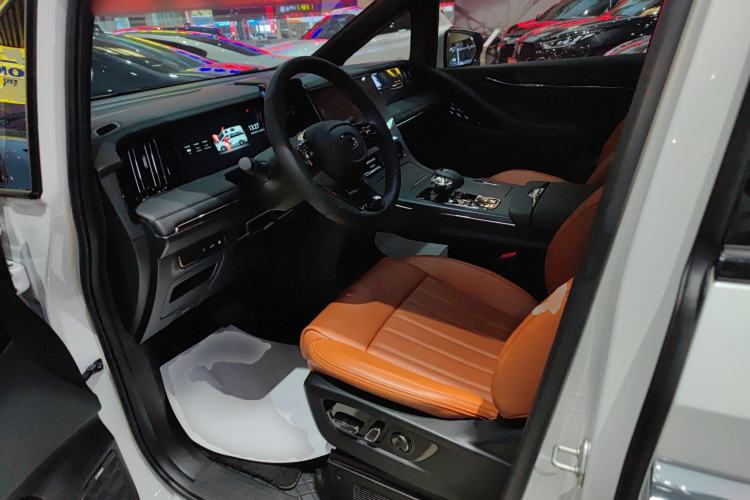 Used GAC Trumpchi E9 2024 E9 Deluxe Edition
