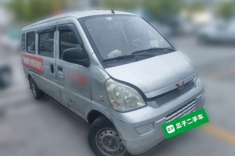 Used Wuling Rongguang 2017 1.5L Extended Basic Version Front Right 45 Deg