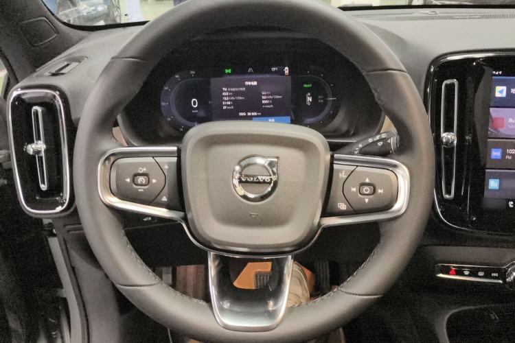 Used Volvo XC40 New Energy 2024 Long-Range PRO Version
