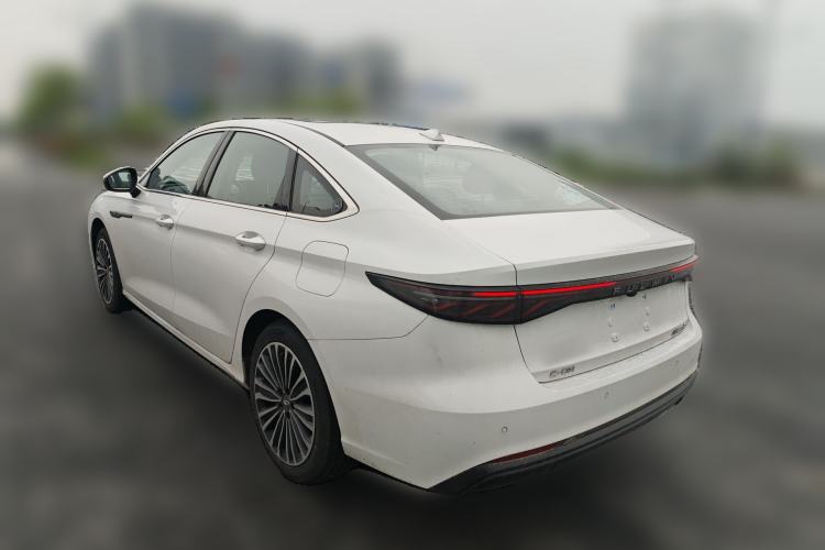 Used Chery Fengyun A8L 2025 1.5 TGDI 145 km Luxury Version
