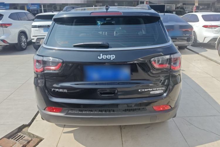 Used Jeep Compass 2017 200T Automatic Family Edition
