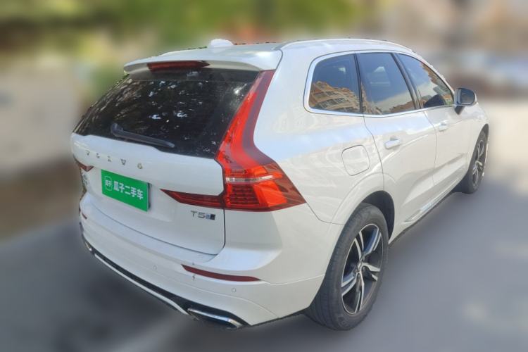 Used Volvo XC60 2019 T5 4x4 Smart & Dynamic Sport Edition China VI Standard
