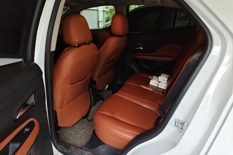 Used Buick Encore 2017 18T Automatic Two-Wheel Drive Urban Fashion Model Left Rear Seat