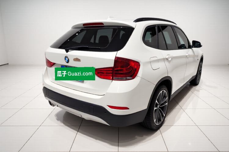 Used BMW X1 2015 sDrive18i Leading Edition Exterior 5