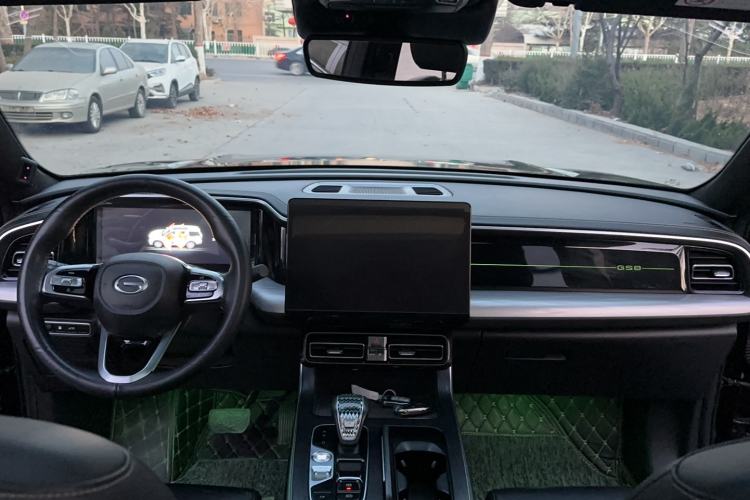 Used GAC Trumpchi GS8 2022 Linghang Series 2.0 TGDI Two-Wheel-Drive Luxury Smart Connectivity Version (7 Seats)
