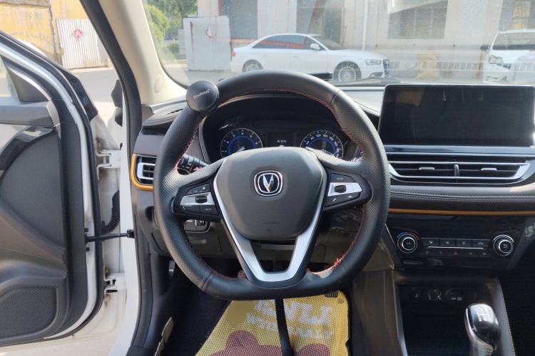 Used CHANGAN Eado DT 2019 1.6L Manual Comfort Model China VI Standard Steering Wheel