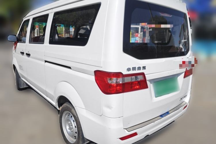 Used Jinbei Hiace X30 2023 1.5L Super-Comfortable Passenger Van 5/6/7-Seater Non-Air-Conditioned Version Model SWC15M
