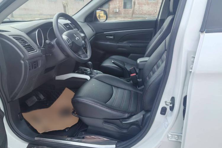 Used Mitsubishi ASX 2015 2.0L CVT Silk Road Commemorative Edition