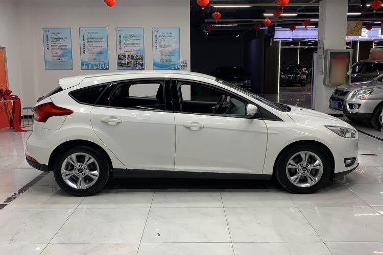 Used Ford Focus 2015 Hatchback 1.6L Automatic Comfort Model
