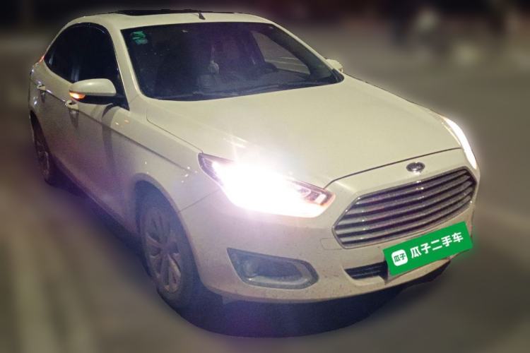 Used Ford Escort 2015 1.5L Manual Fashion Edition