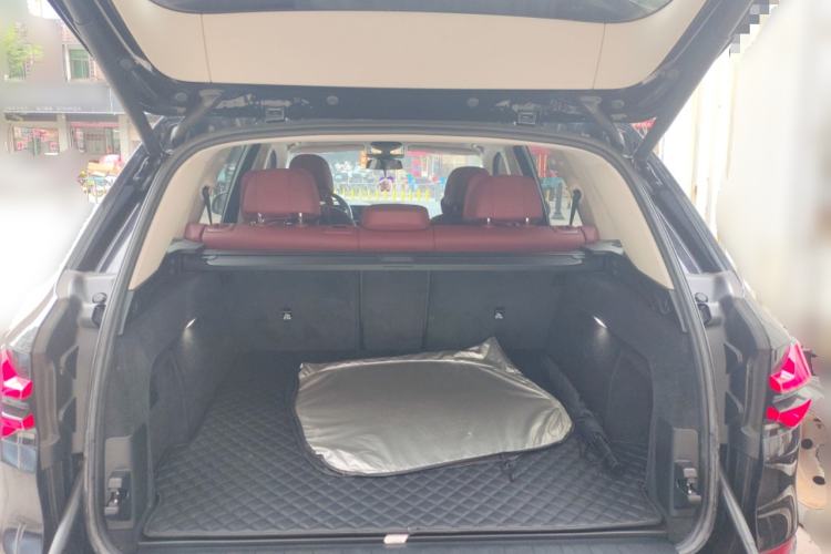 Used BMW X5 2023 xDrive 30Li Luxury M Sport Package