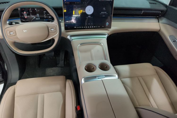 Used XPeng X9 2024 702 Ultra-Long Range Max
