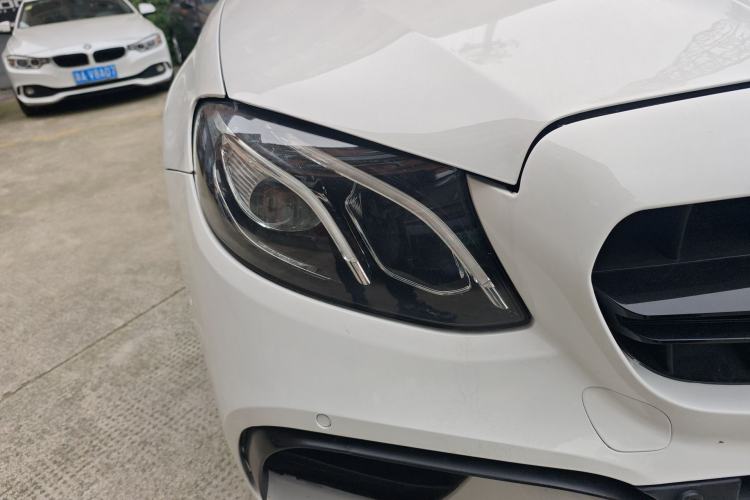 Used Mercedes-Benz E-Class 2017 E 300 L Sporty and Stylish Model
