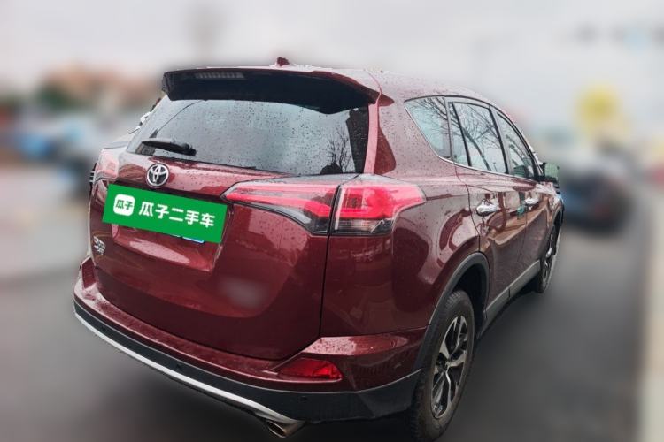 Used Toyota RAV4 2016 2.0L CVT 4x4 New Edition China V Standard Rear Right 45 Deg