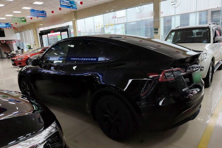 Used Tesla Model Y 2023 Rear-Wheel-Drive Version
