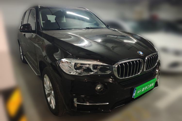 Used BMW X5 2018 xDrive28i Front Right 45 Deg