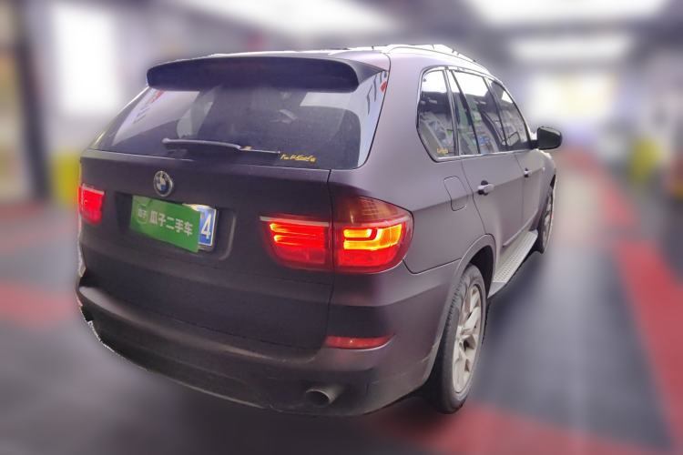 Used BMW X5 2013 xDrive35i Luxury Model Rear Right 45 Deg