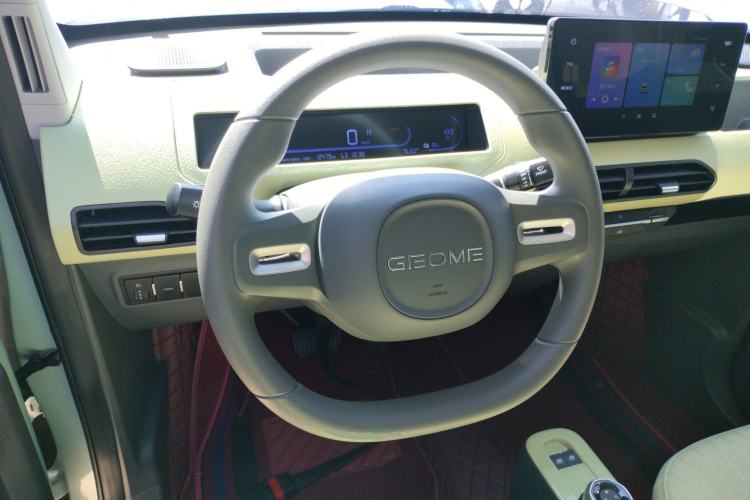 Used Geely Galaxy Panda 2024 Panda Mini 200km Endurance Bear