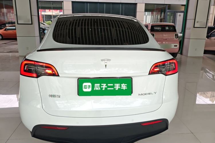 Used Tesla Model Y 2023 Rear-Wheel-Drive Version
